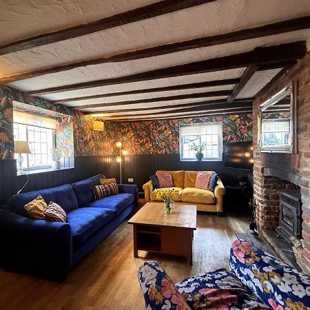 Wisteria Cottage เกรฟเซ็นด์ ภายนอก รูปภาพ