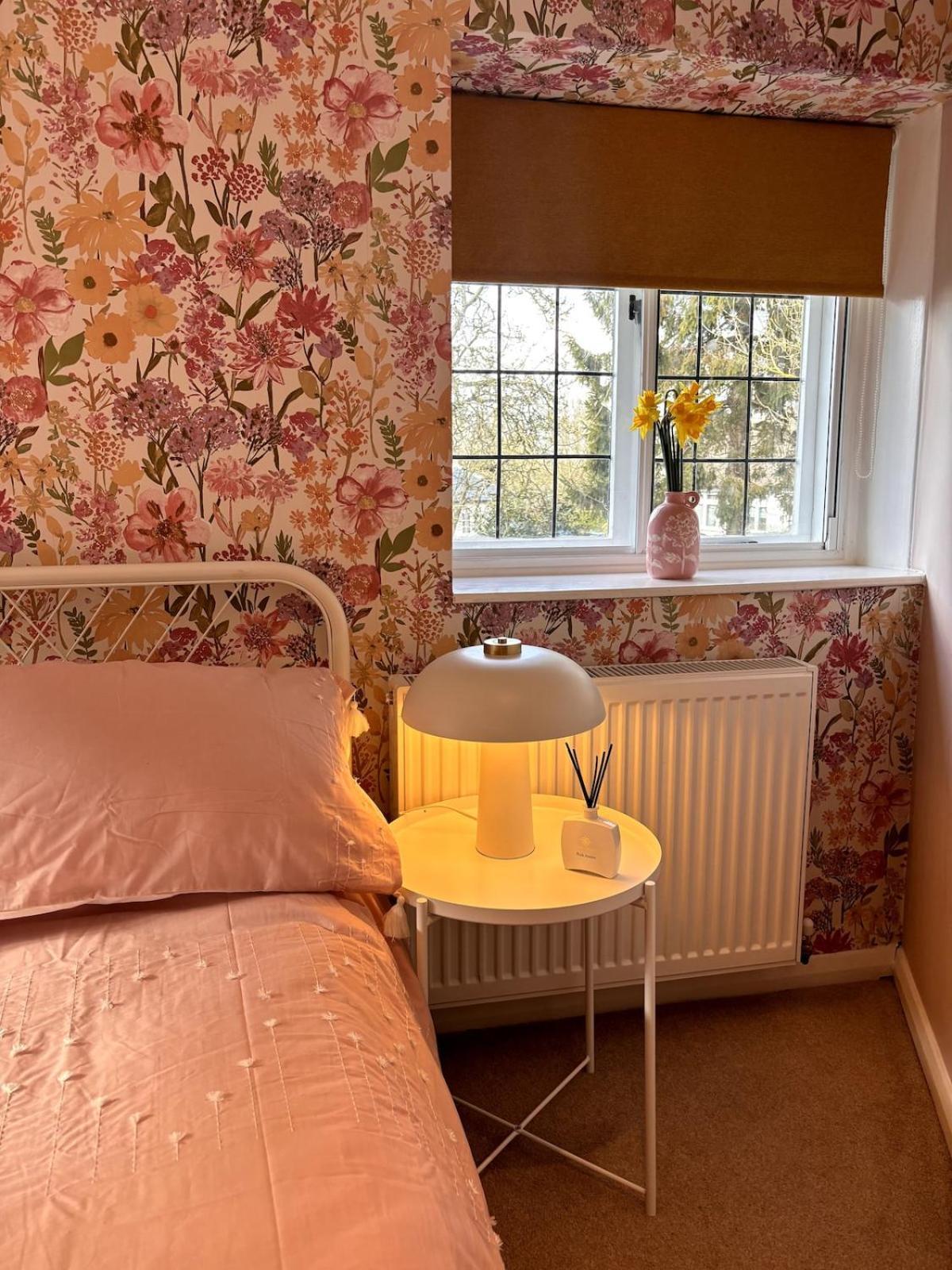Wisteria Cottage เกรฟเซ็นด์ ภายนอก รูปภาพ