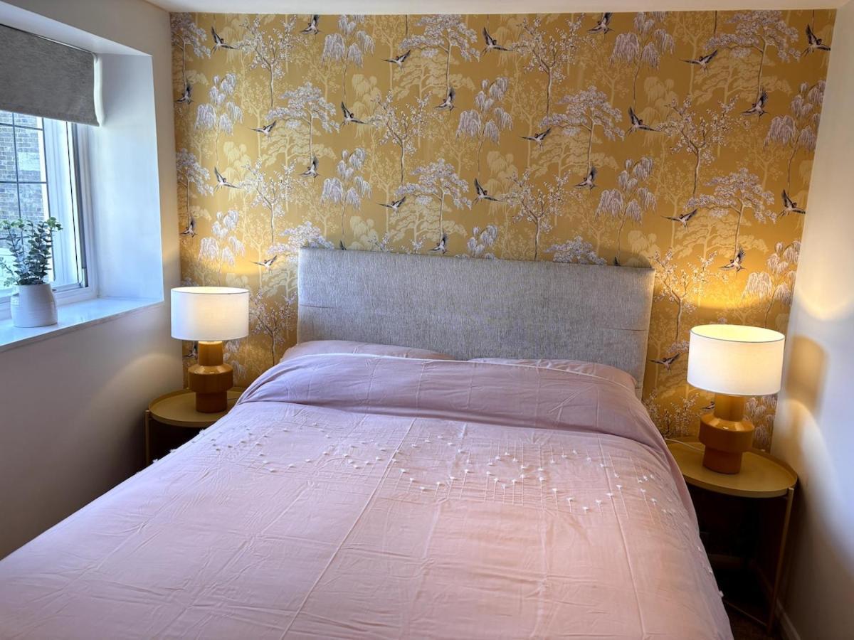 Wisteria Cottage เกรฟเซ็นด์ ภายนอก รูปภาพ