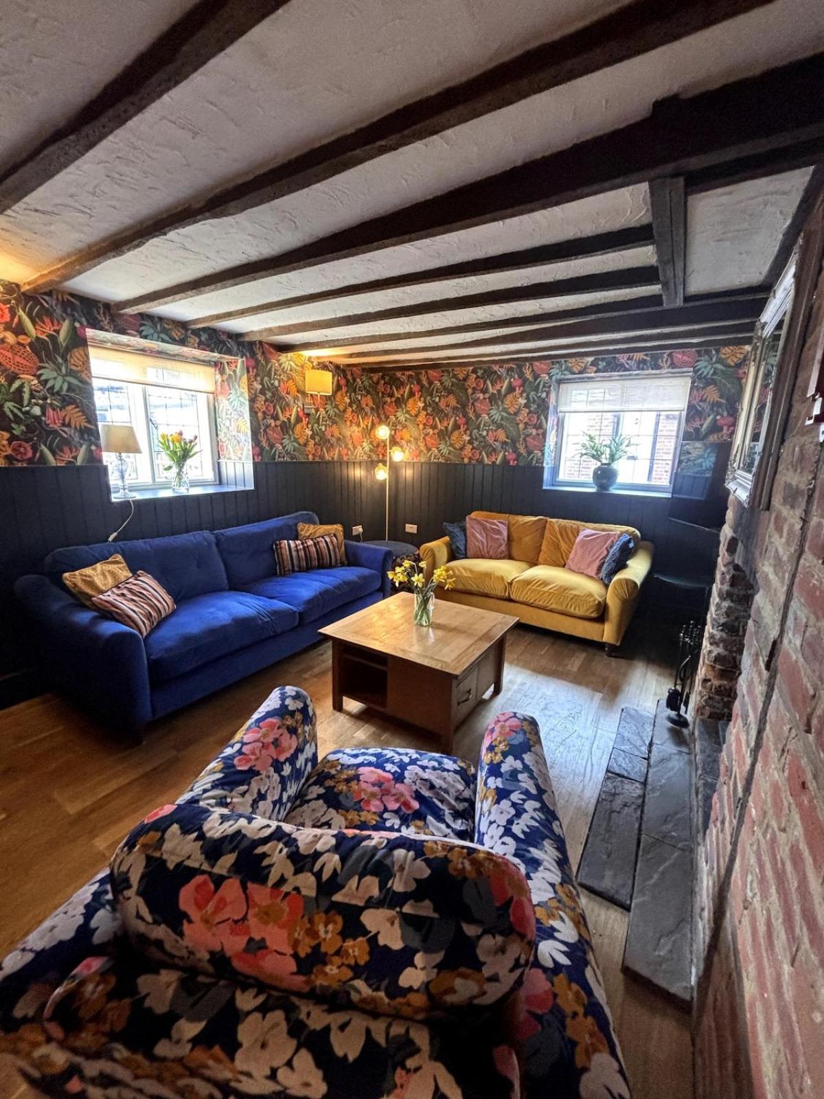 Wisteria Cottage เกรฟเซ็นด์ ภายนอก รูปภาพ